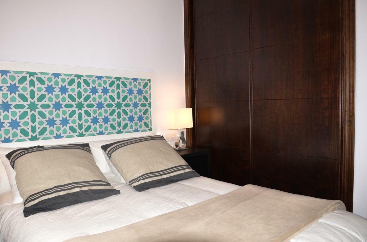 Apartamento San Jacinto III Севилья Экстерьер фото